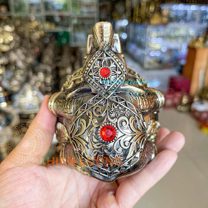 Gạt Tàn Voi