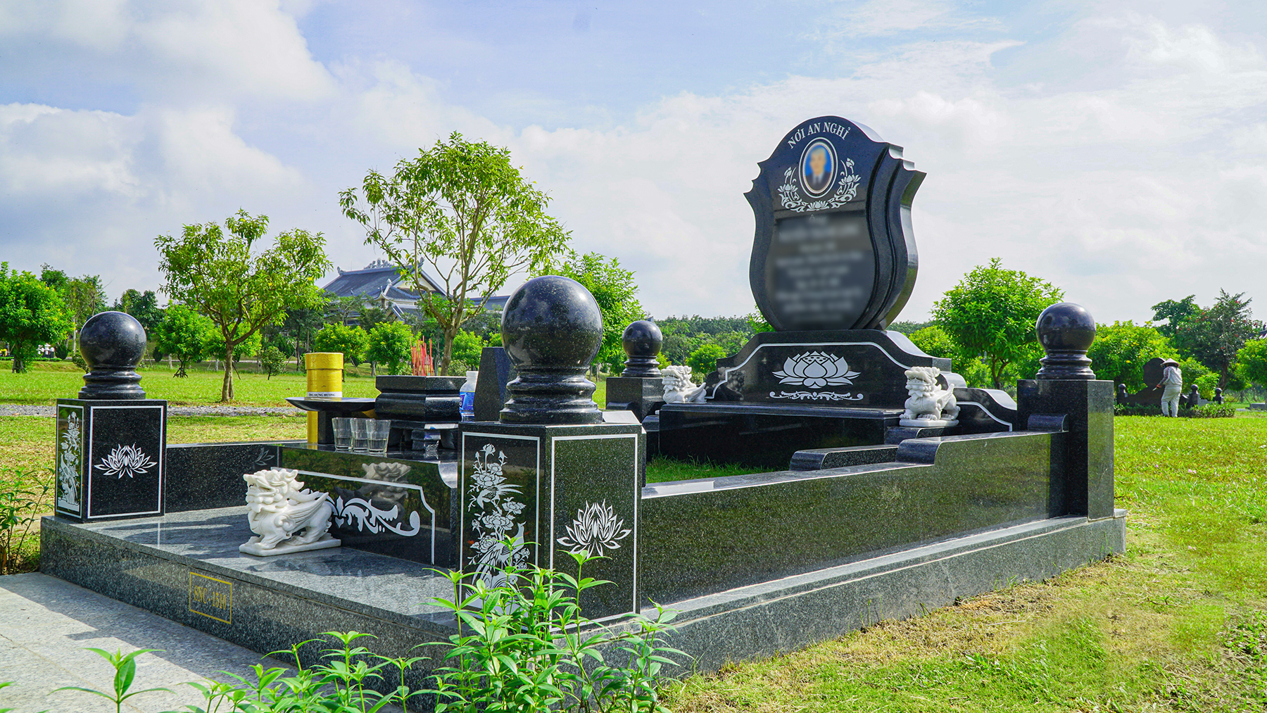 Mộ Đôi Nhỏ