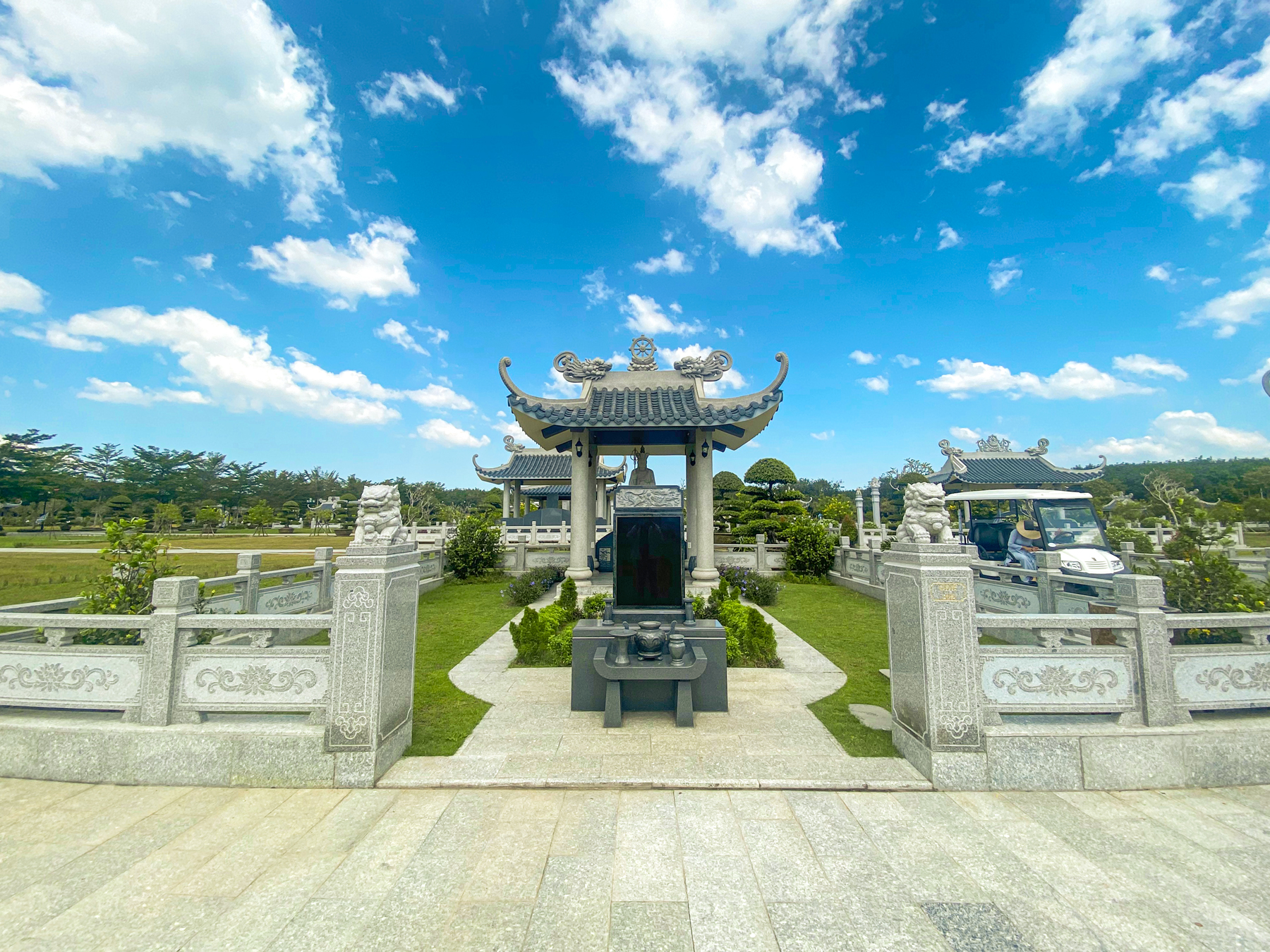 Mộ Gia Đình