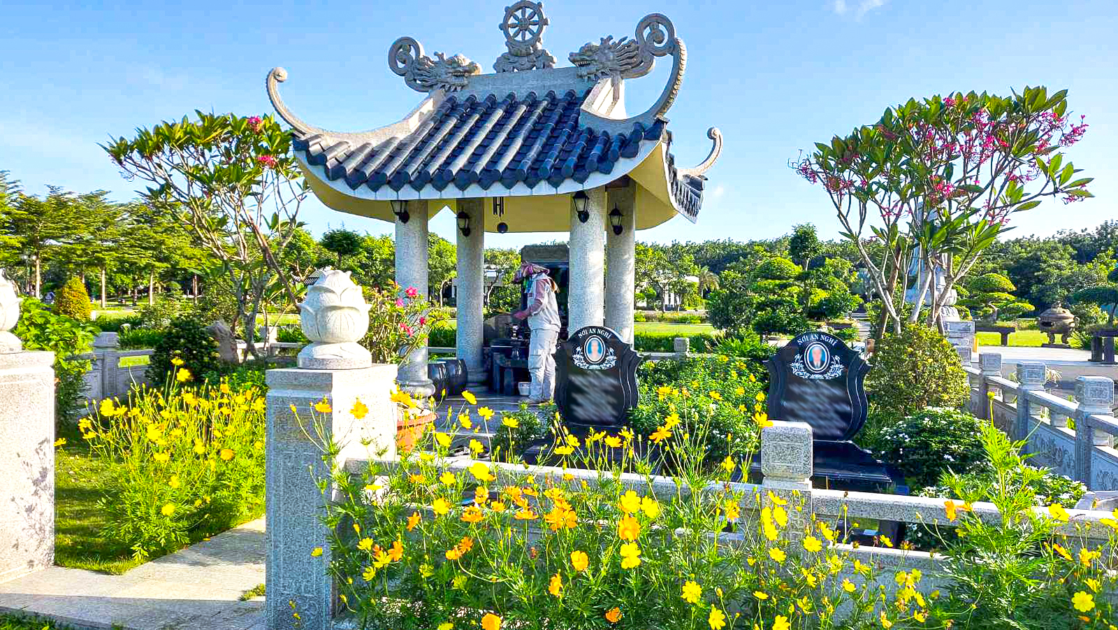 Mộ Gia Đình
