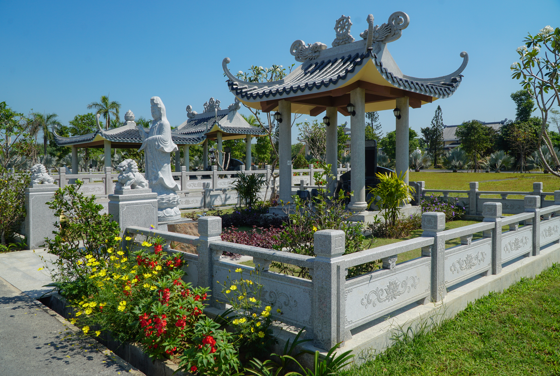 Mộ Gia Đình
