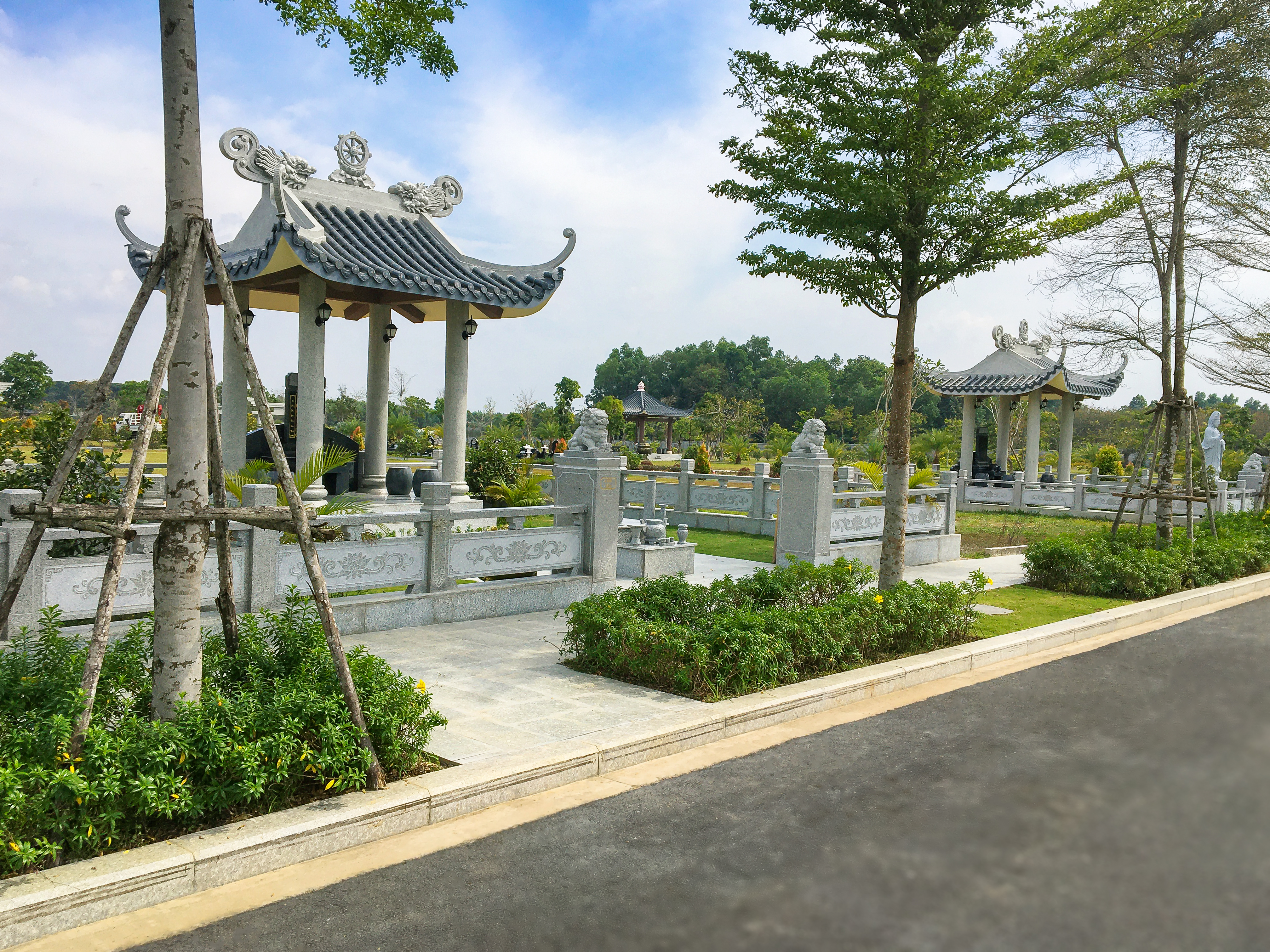 Mộ Gia Đình