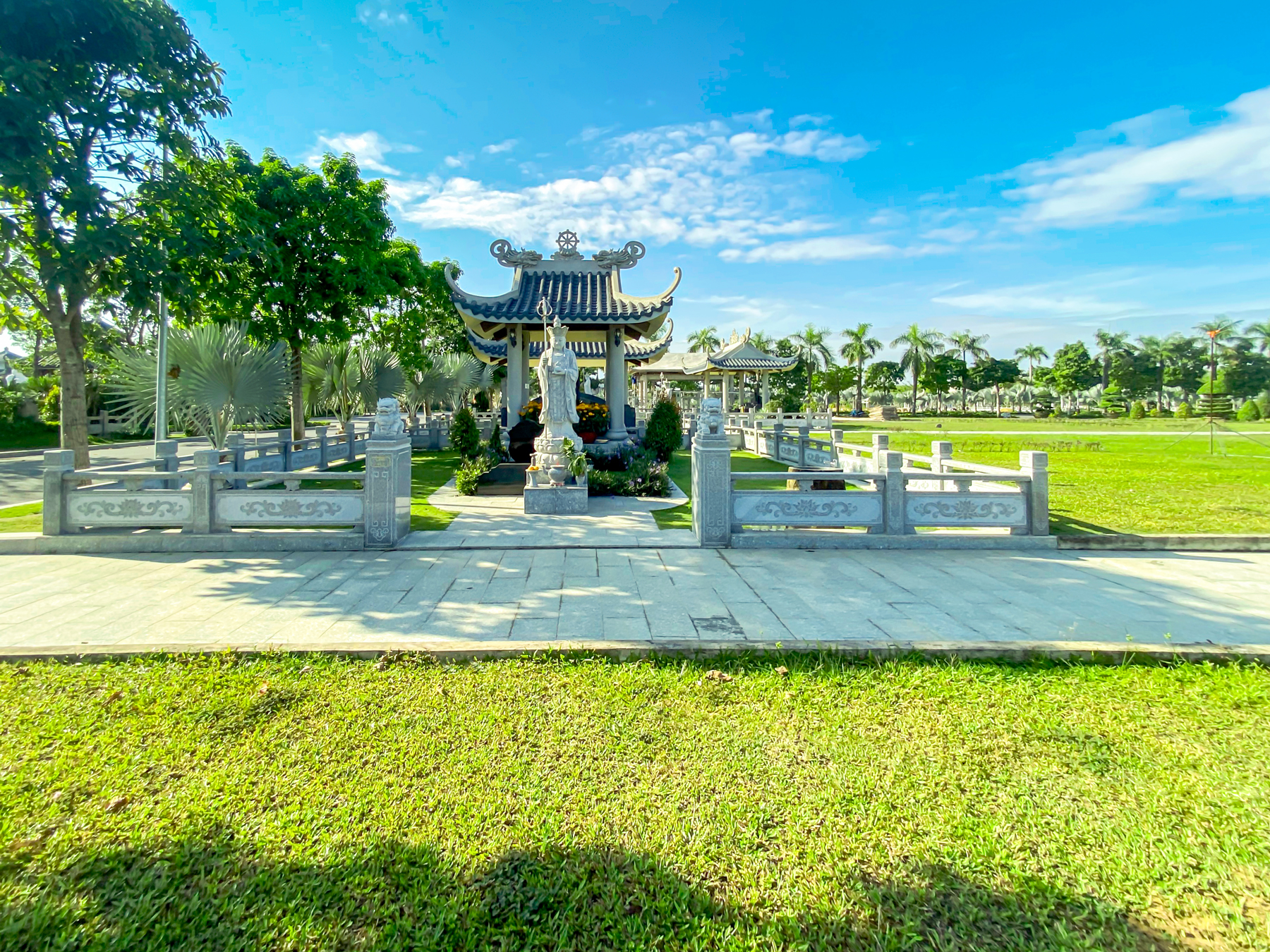 Mộ Gia Đình