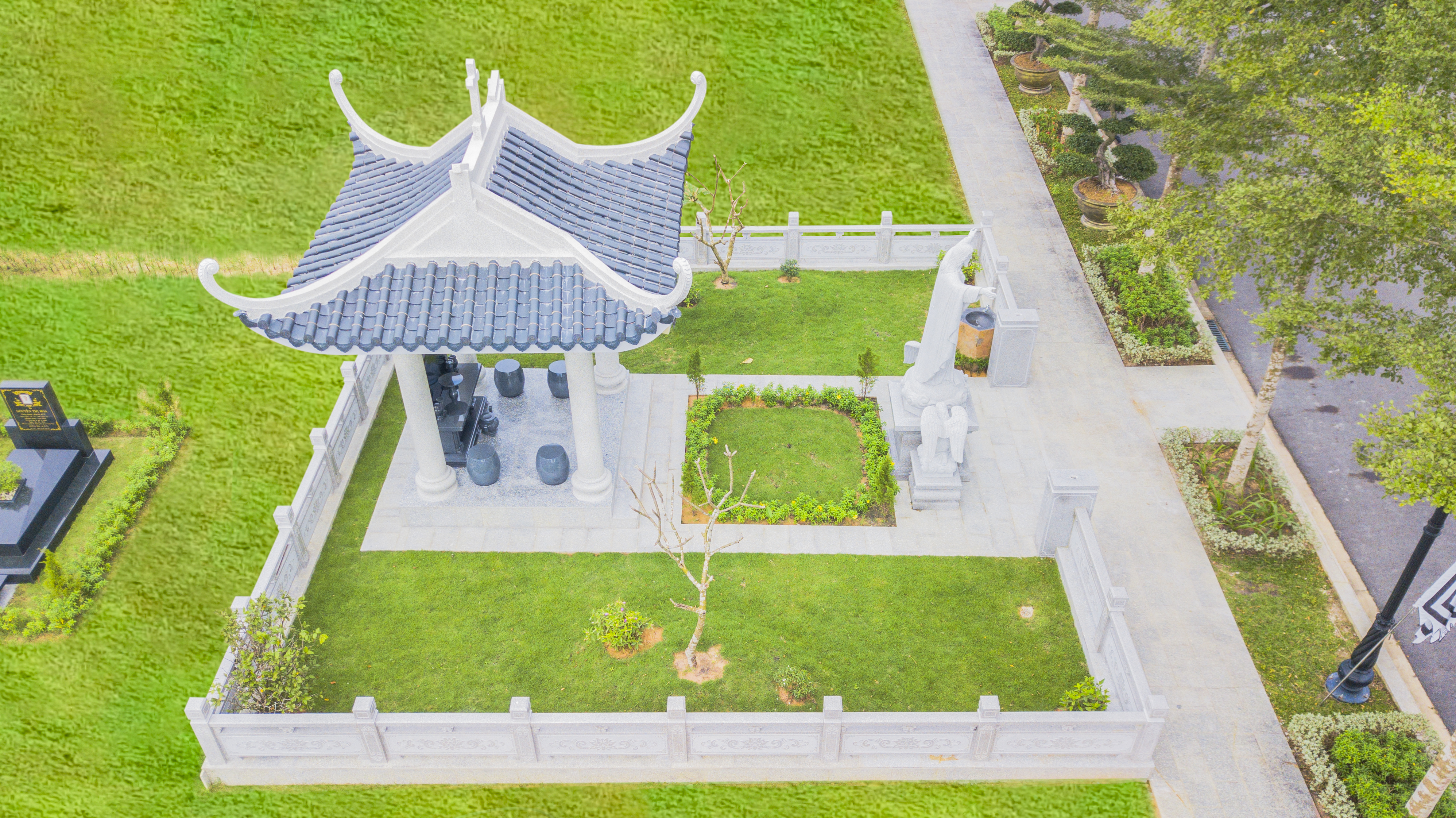 Mộ Gia Đình