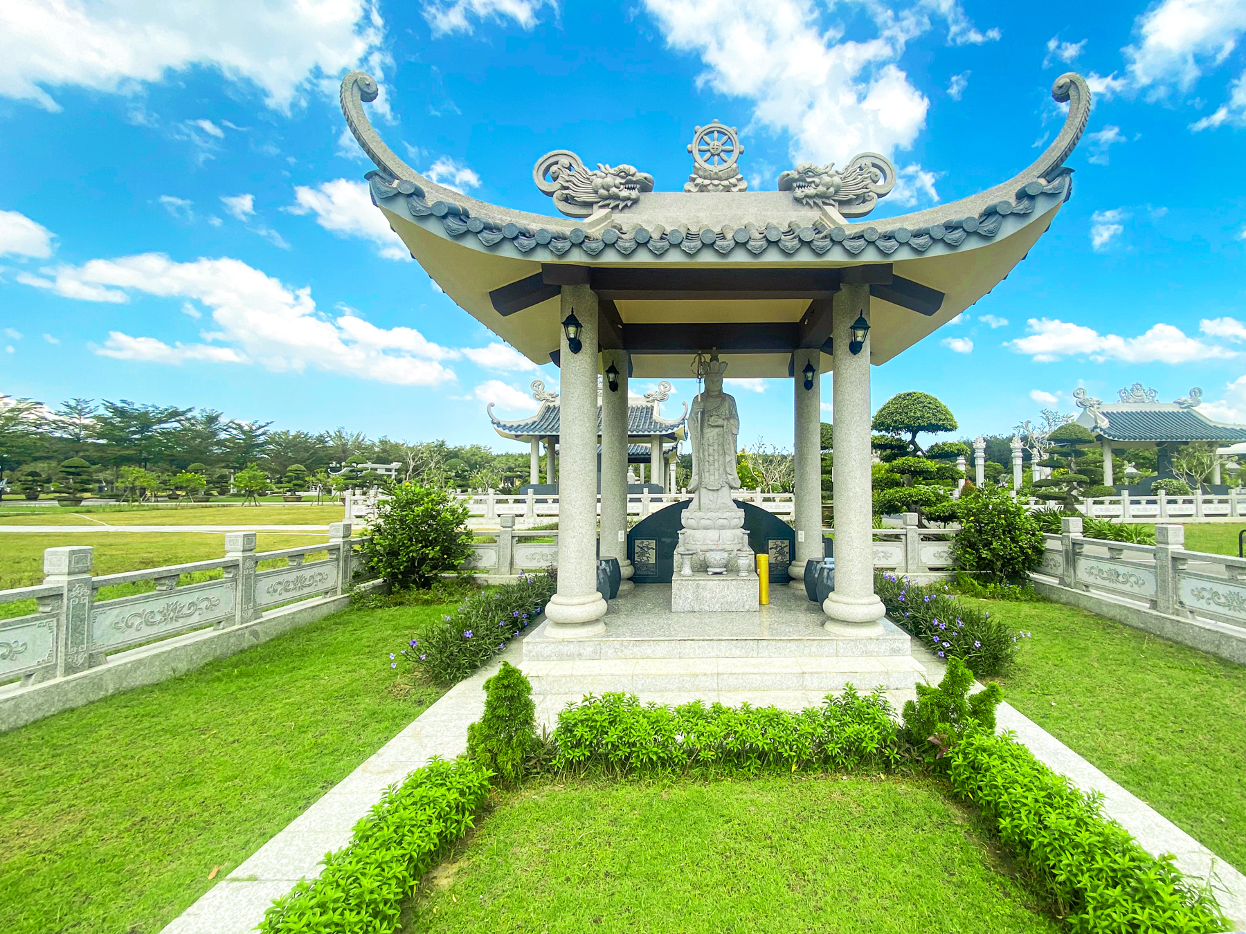 Mộ Gia Đình