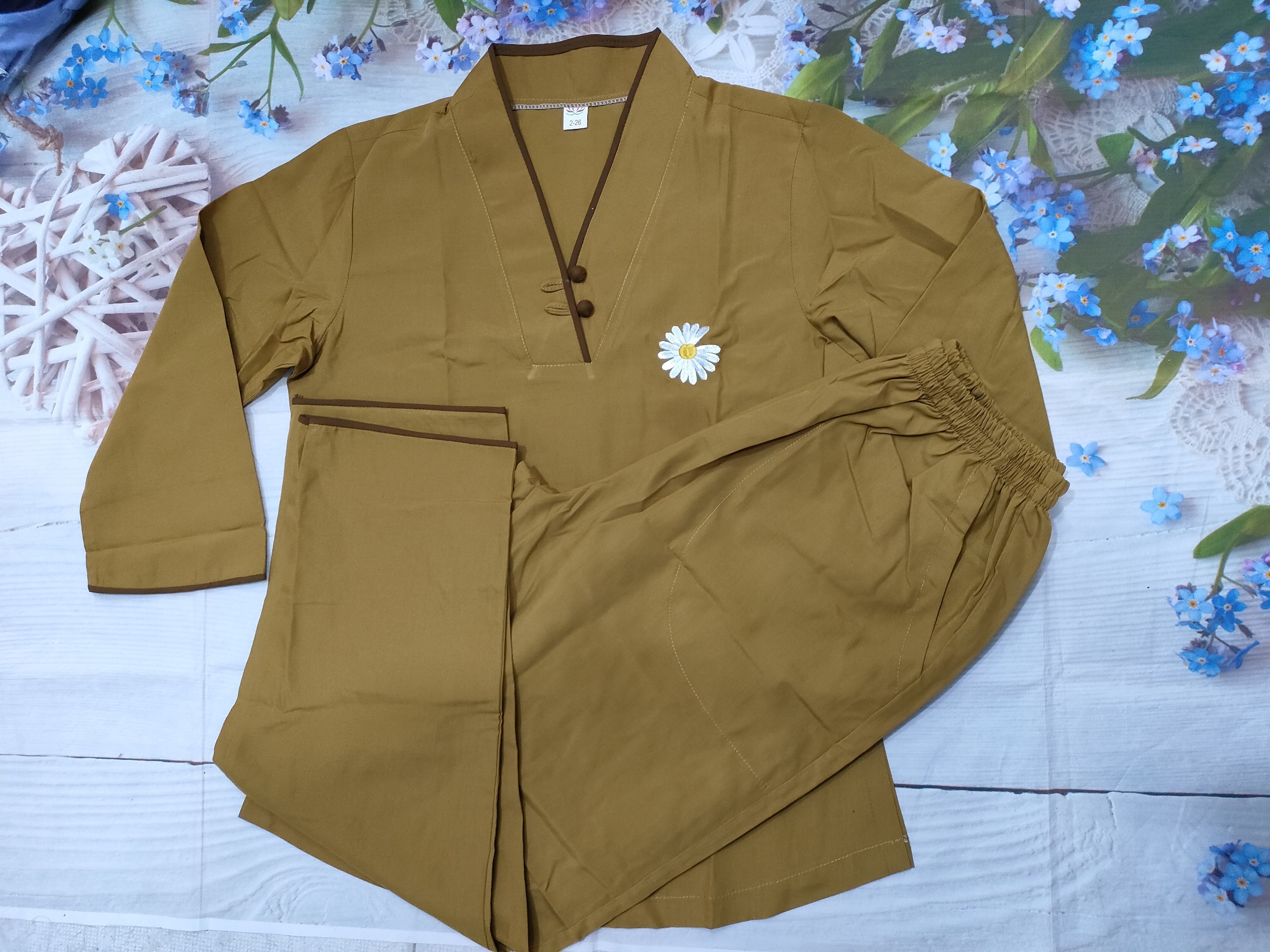 Đồ lam mẫu hoa cúc họa my chất vải kate (vàng gừng)