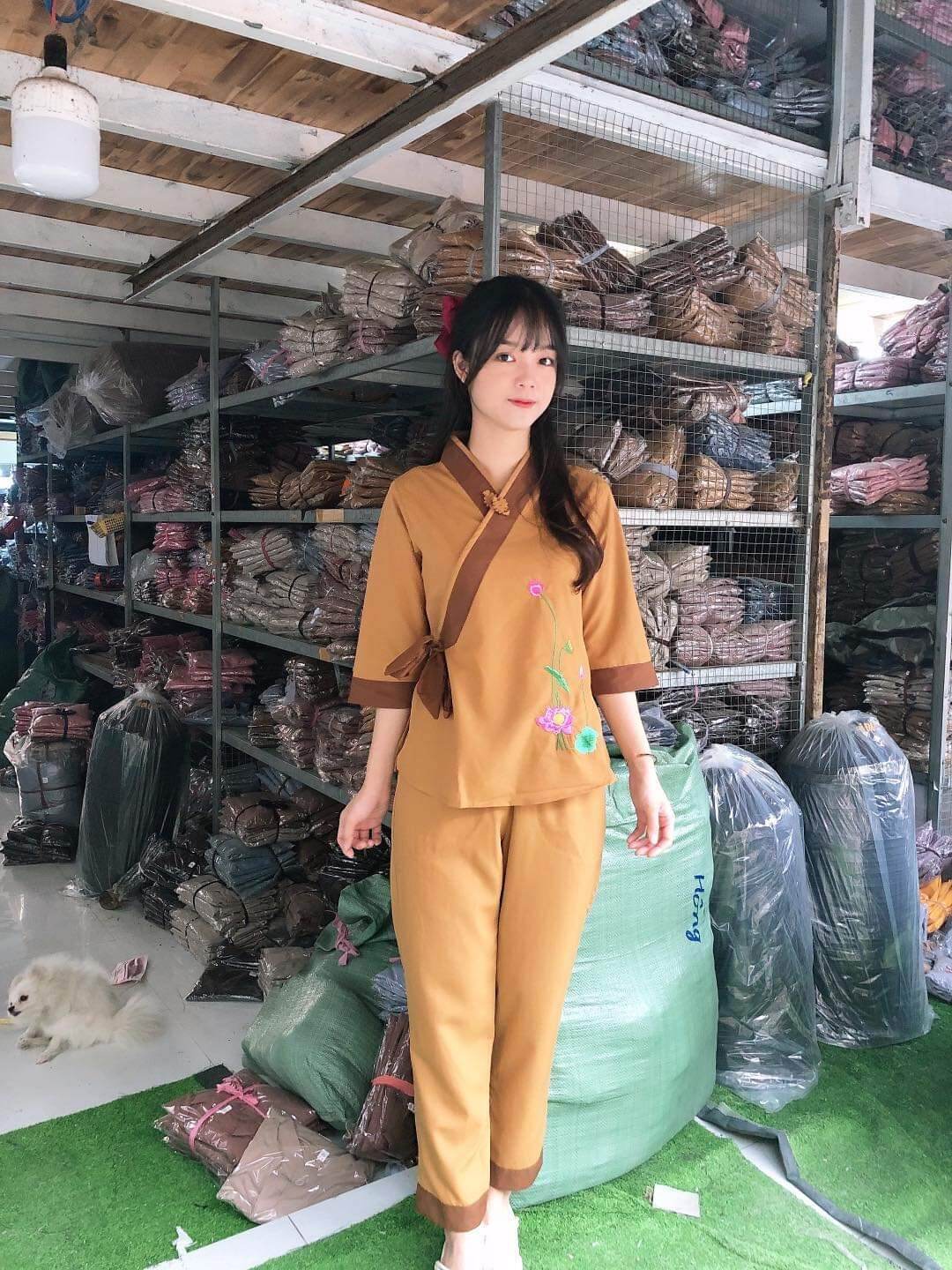 Đồ lam nữ phật tử phối sen (gừng)