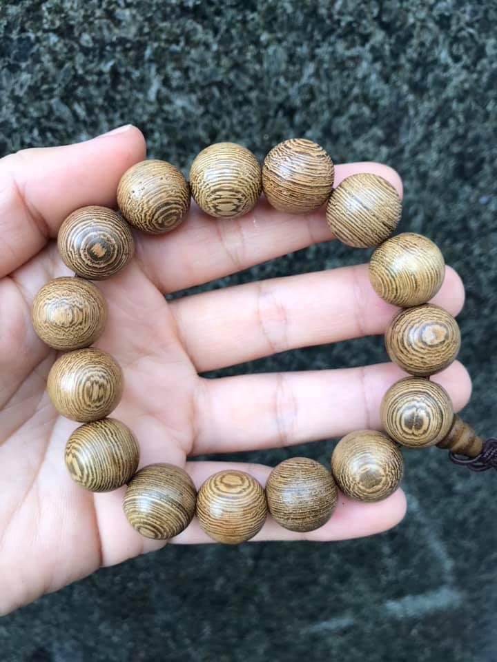 Vòng tay gỗ cẩm lai 14ly