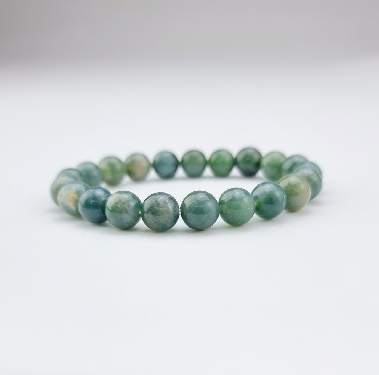 2204127 Trang sức phong thủy hộ mệnh vòng tay đá Thạch tủy Chalcedony thiên nhiên Saigonistar	