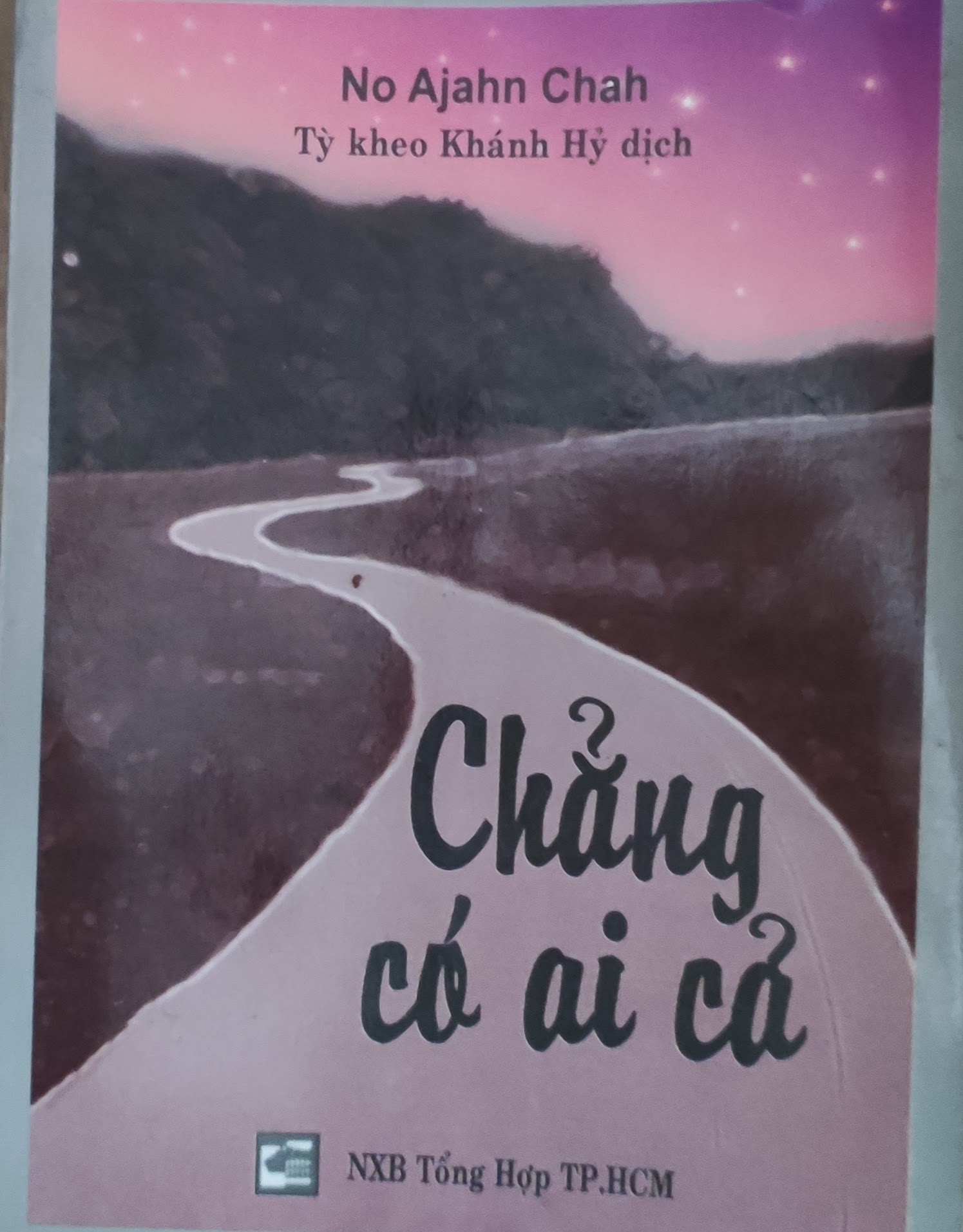 Chẳng có ai cả